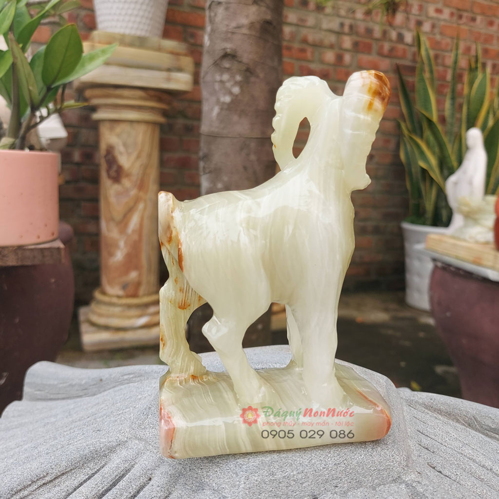 Tượng dê 12 con giáp phong thủy đá ngọc Pakistan 12cm - đá Non Nước