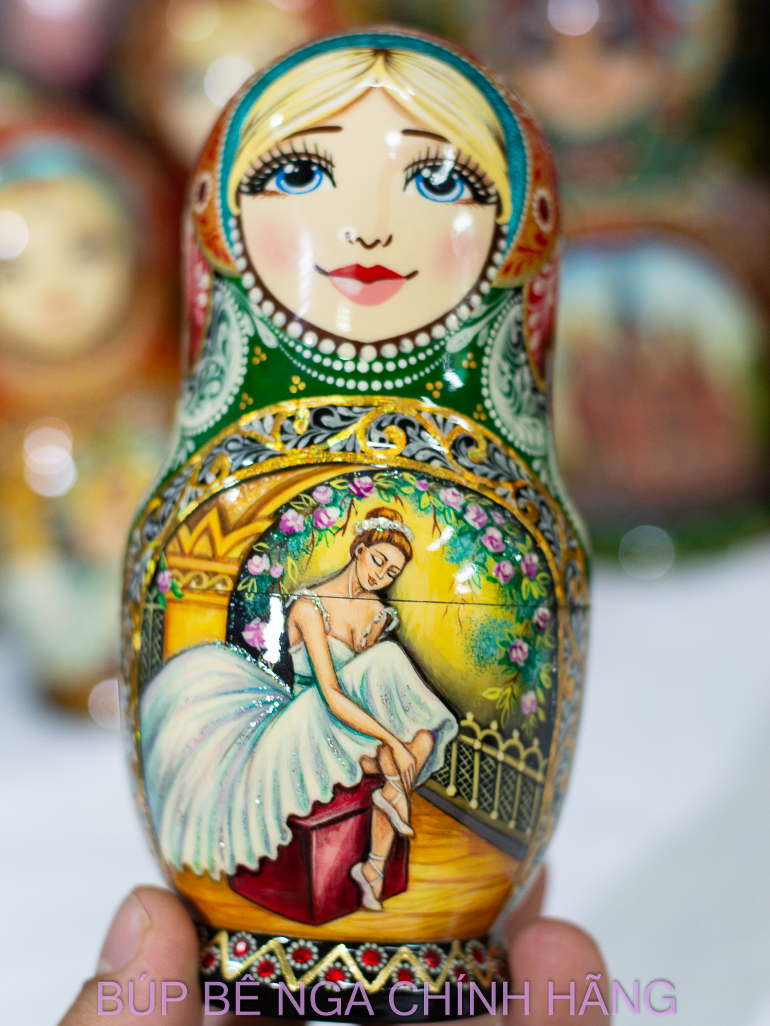 BỘ BÚP BÊ NGA MATRYOSHKA CAO CẤP 5 LỚP 16CM HOA VĂN "VỞ BALE HỒ THIÊN NGA" RẤT ĐẸP VÀ SANG TRỌNG
