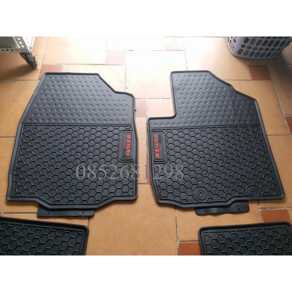 Bộ Thảm Lót sàn Caosu vân Tổ ong Cho Xe Toyota Raize 2021,2022,2023