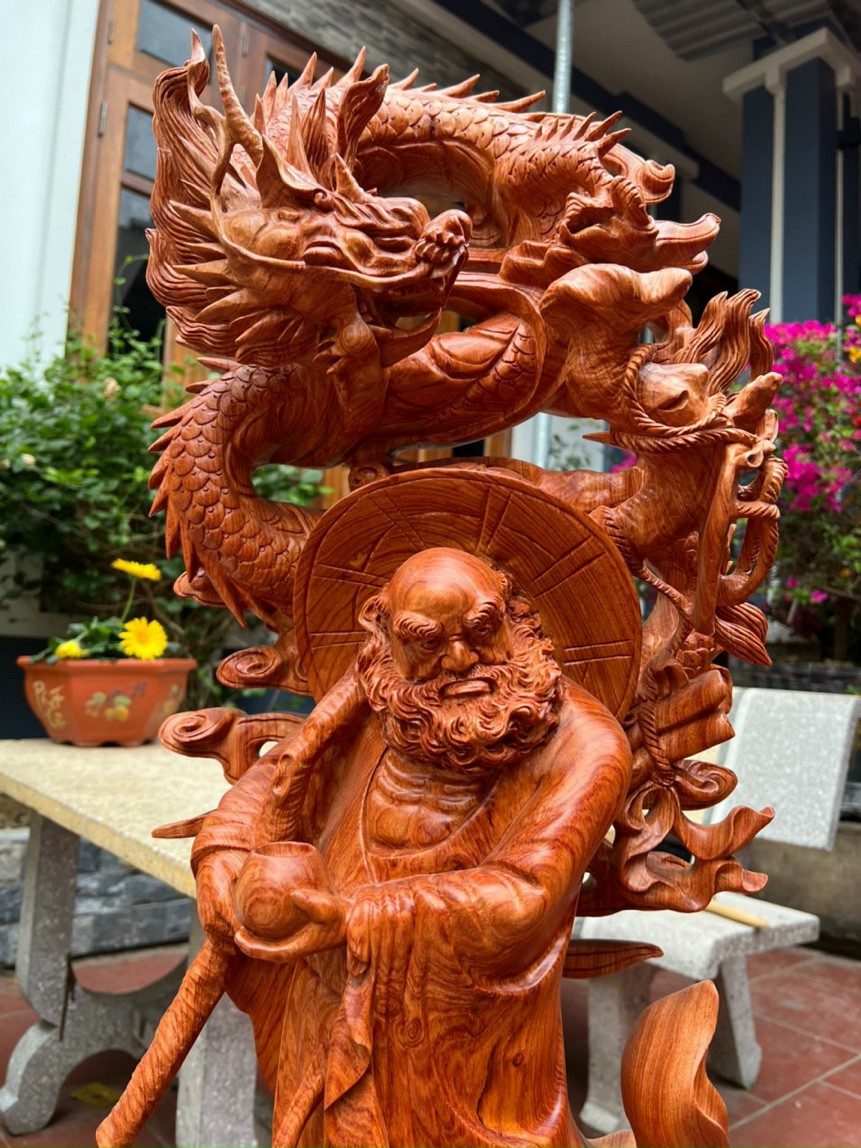Tượng đạt ma sư tử thuần phục nghê long bằng gỗ hương đá đẹp long lanh kt cao 1m20×38×19,9cm