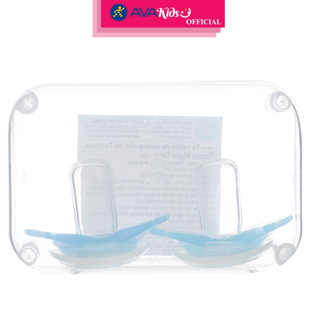 Bộ 2 ti ngậm TOMMEE TIPPEE dạ quang Night Time (0 - 6 tháng) - Màu ngẫu nhiên - Hàng Chính Hãng