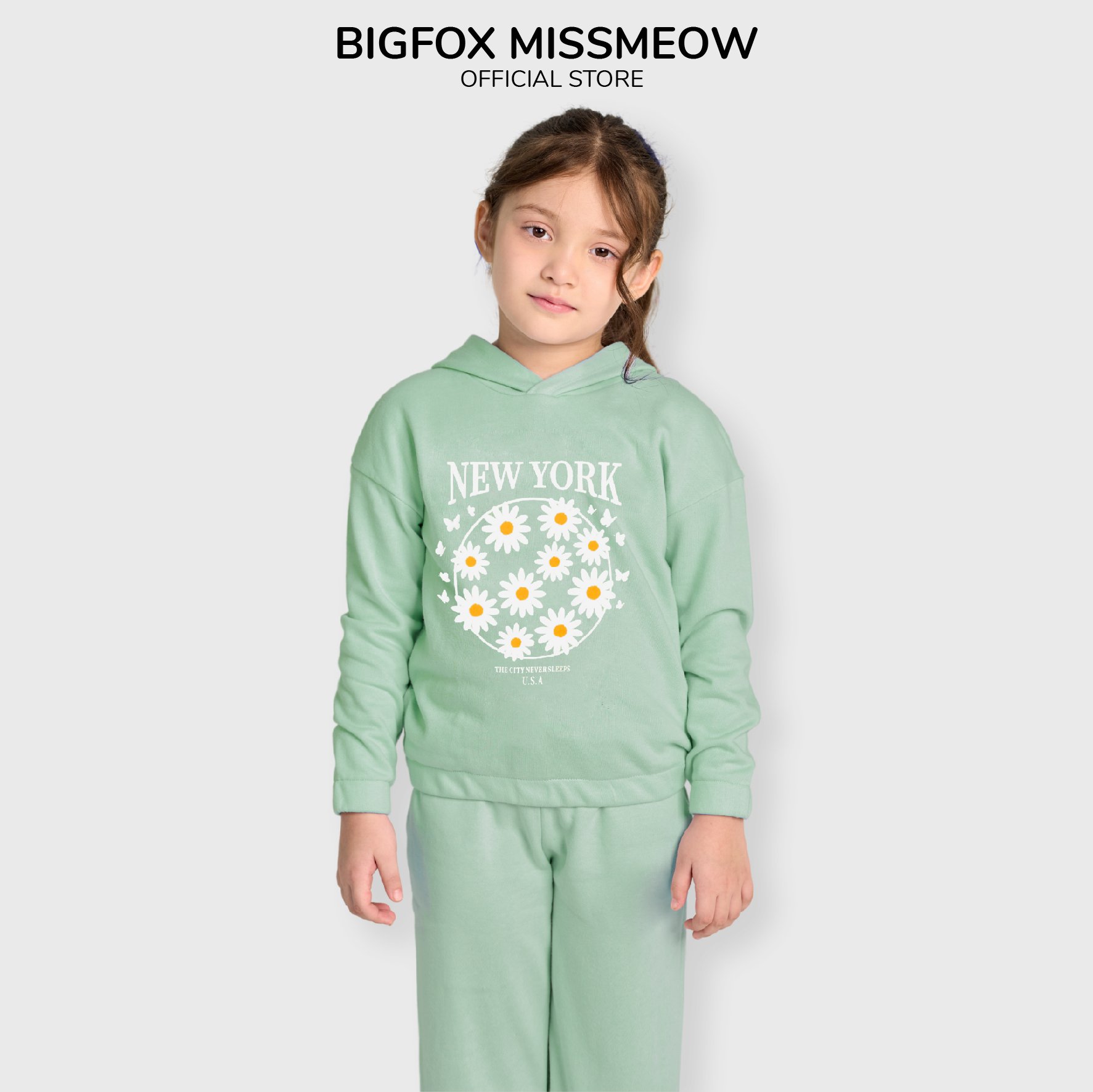 Bộ nỉ bông cho bé gái size đại Bigfox Miss Meow, bộ thu đông cho bé màu xanh in hoa cúc New York size trẻ em 12,13,14,15