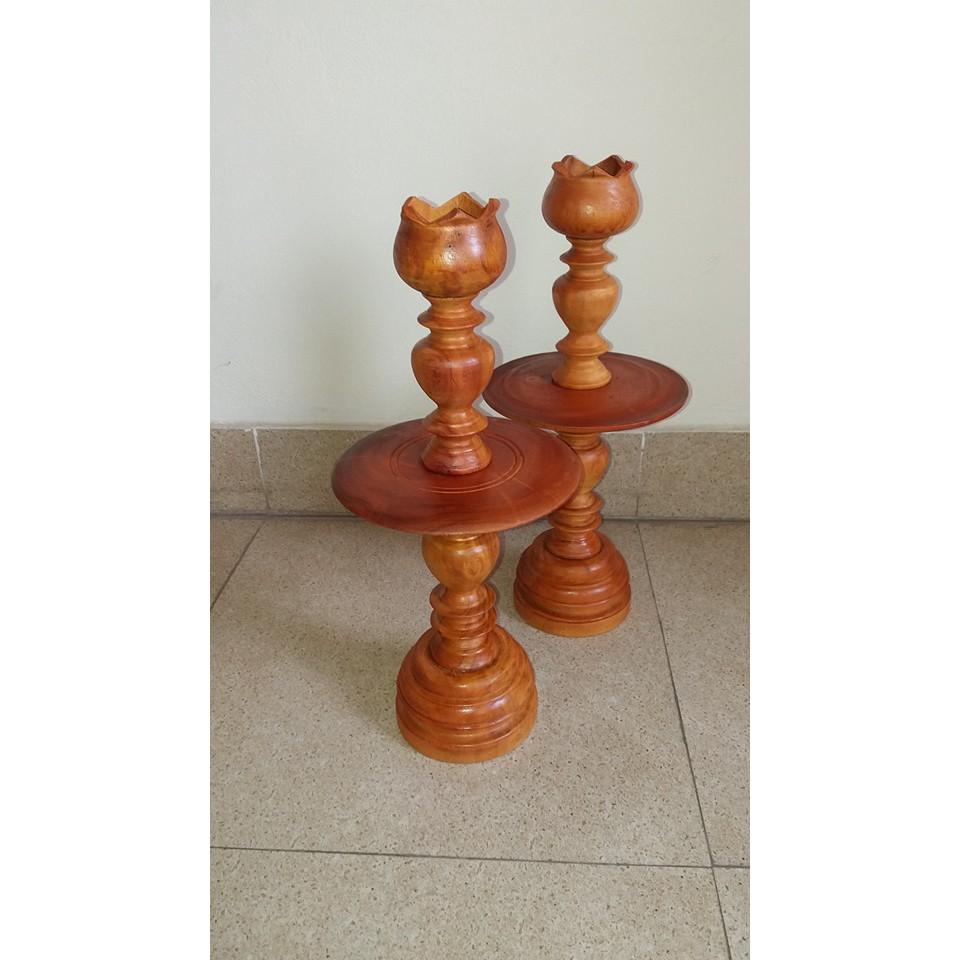Đèn thờ một đôi -làm bằng gỗ mít kích thước cao 50cmx20cmx20cm