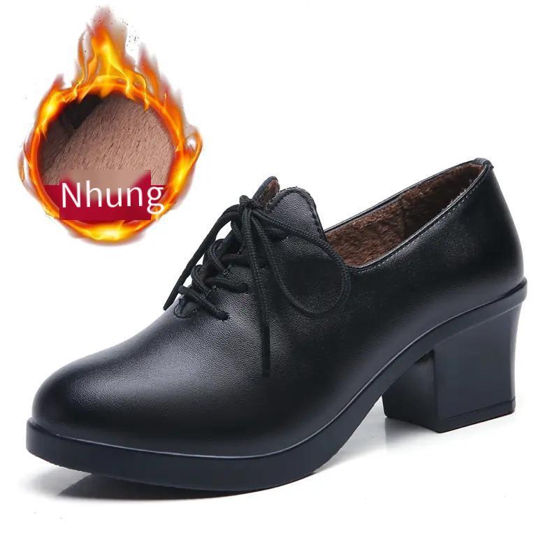 Giao hàng nhanh giày nữ giày lười nhẹ mới giày nữ cỡ lớn giày chạy bộ đôi