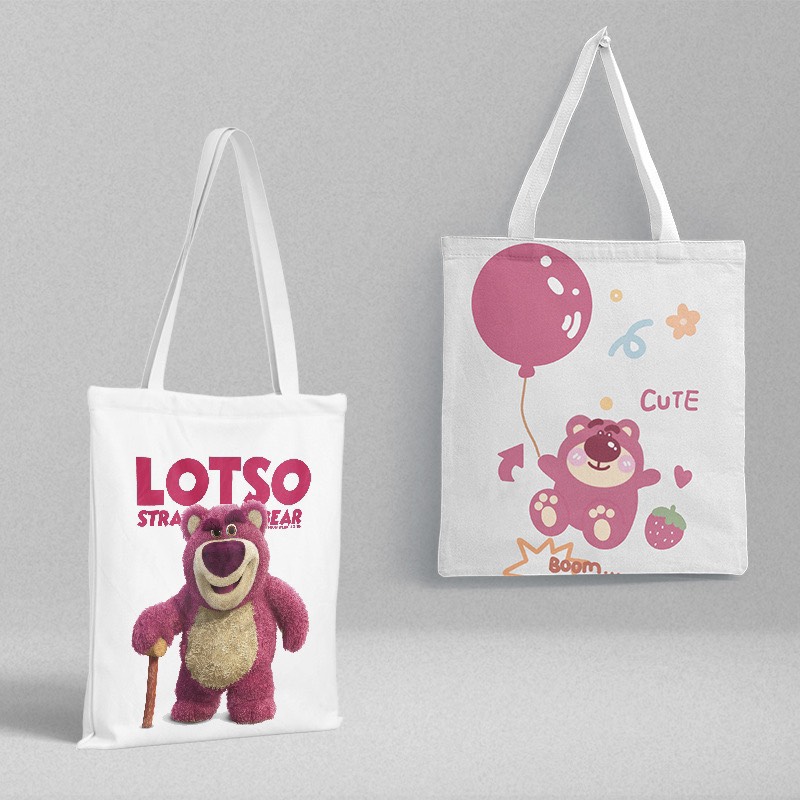 Túi tote vải canvas có dây kéo in hai mặt gấu dâu Lotso siêu xinh - Túi vải canvas gấu dâu Lotso in hai mặt có dây kéo