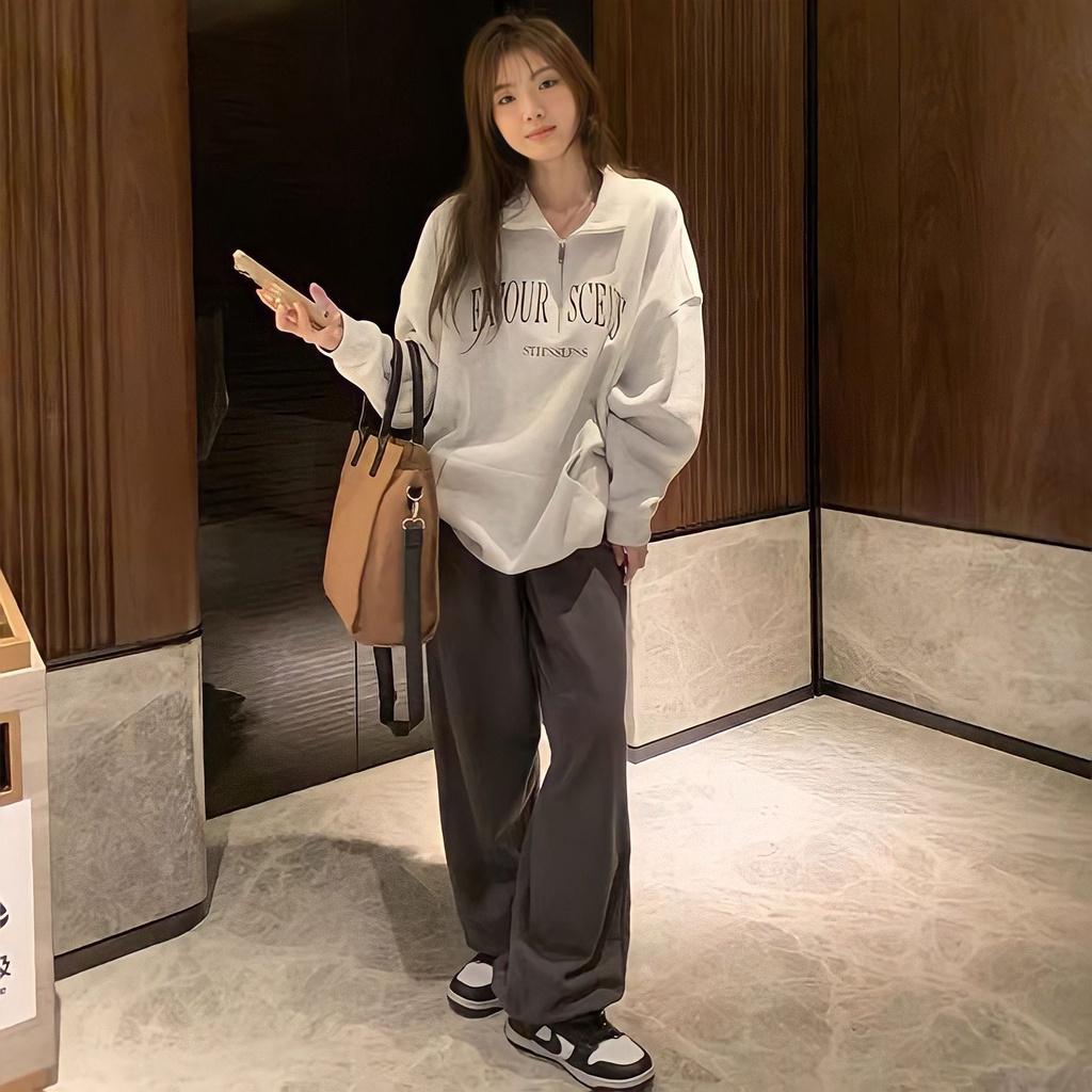 Áo Sweater Nỉ Zip Unisex Cổ Cao In Chữ FAVOUR