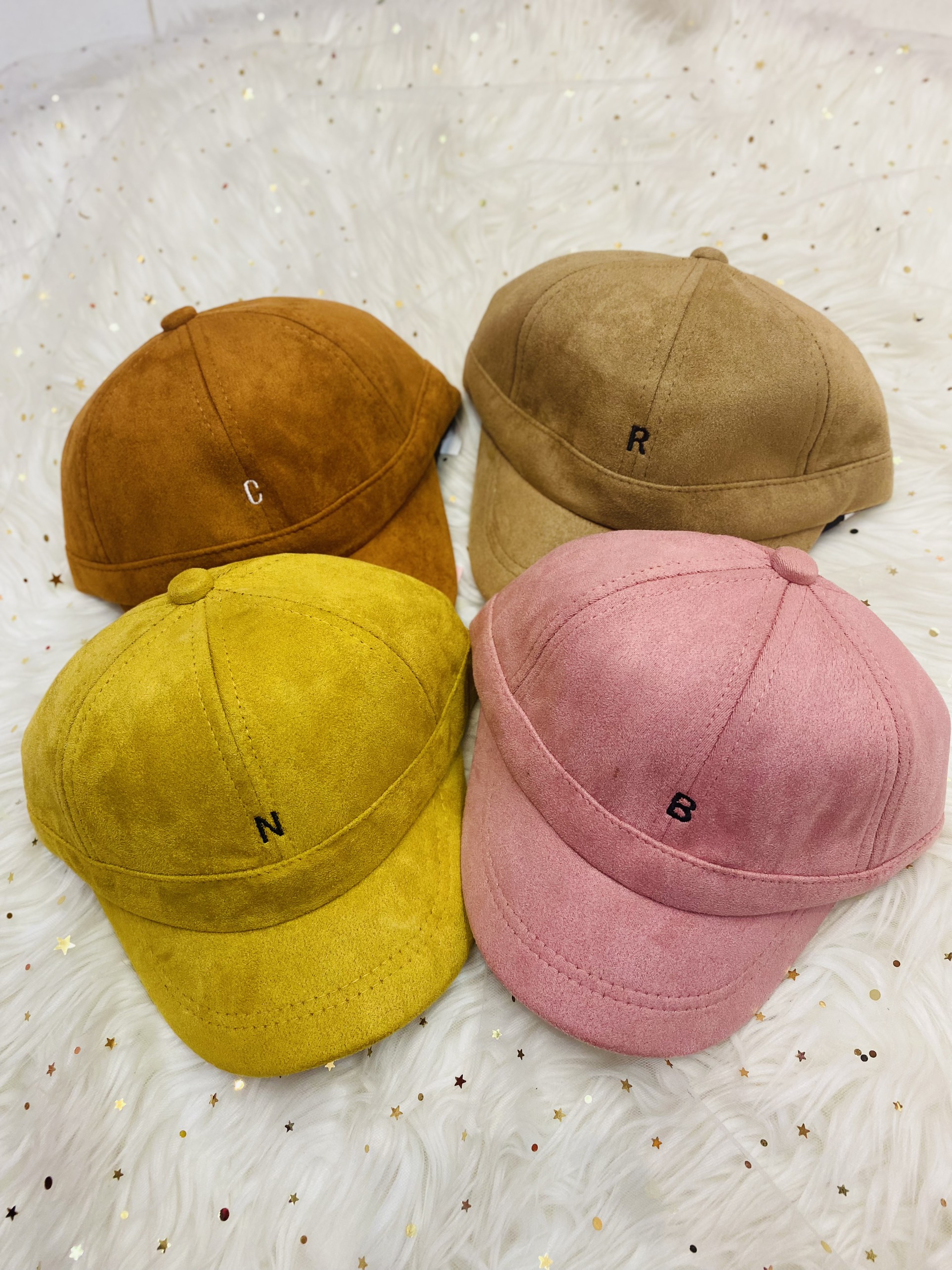 NÓN KẾT NHUNG THÊU CHỮ 4 MÀU SIÊU CƯNG CHO BÉ