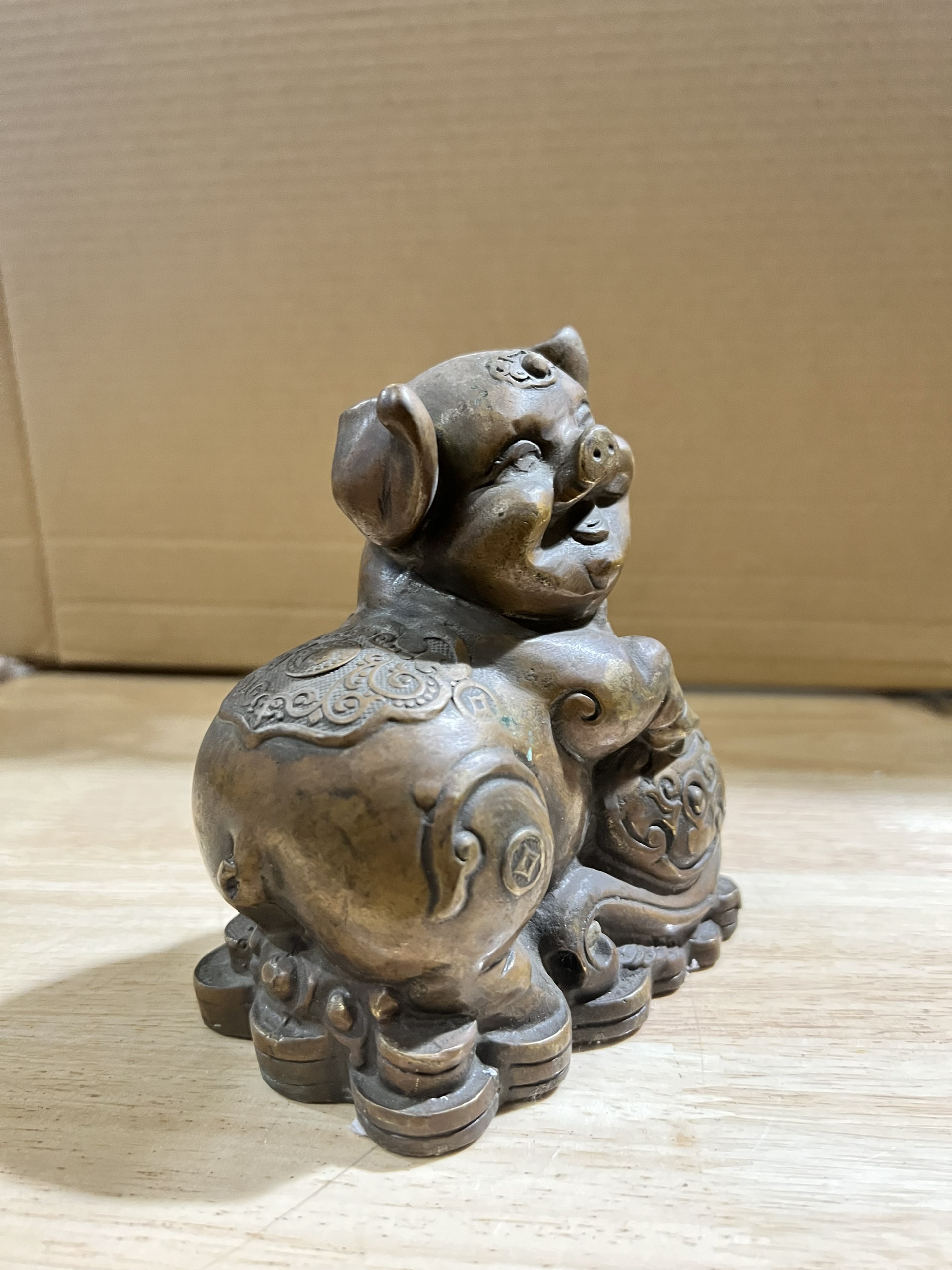 Tượng Heo Phong Thủy  bằng Đồng - cao 12.5cm