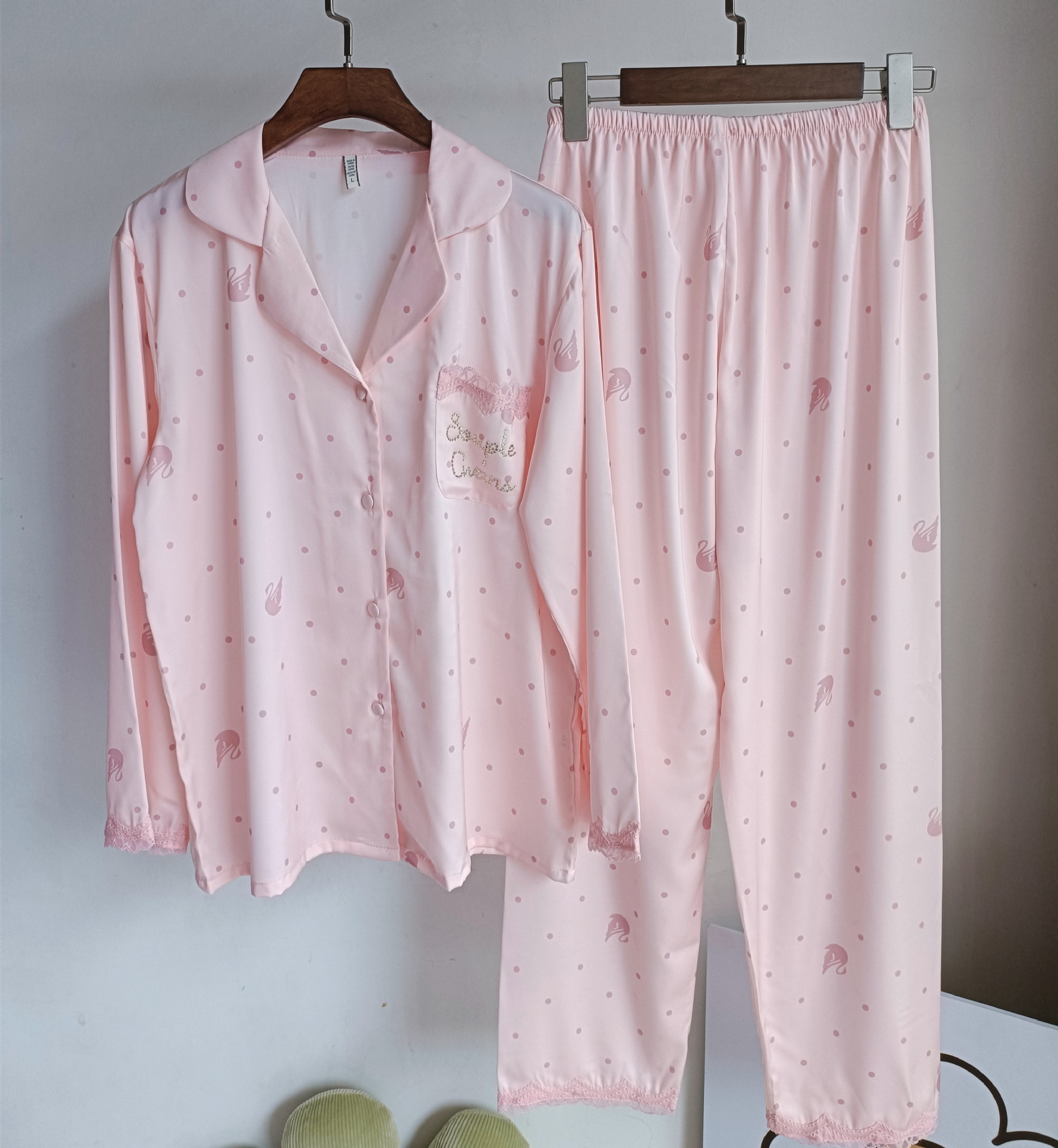 Đồ Nữ Bộ Pijama Quần Dài Tay Dài Lụa Cao Cấp Mặc Nhà Đẹp Mềm Mịn Thấm Hút Thoáng Mát
