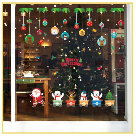 Decal trang trí Noel - Ông già Noel kéo xe cho các bạn nhỏ