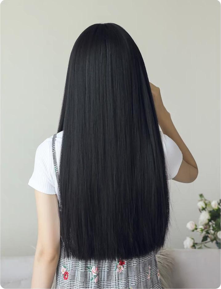 Tóc giả nguyên đầu thẳng dài đẹp xuất sắc, có rãnh da đầu, chất tóc tơ cao cấp loại 1, chịu nhiệt tốt có thể bấm uốn, duỗi, gội. giống tóc thật 100%