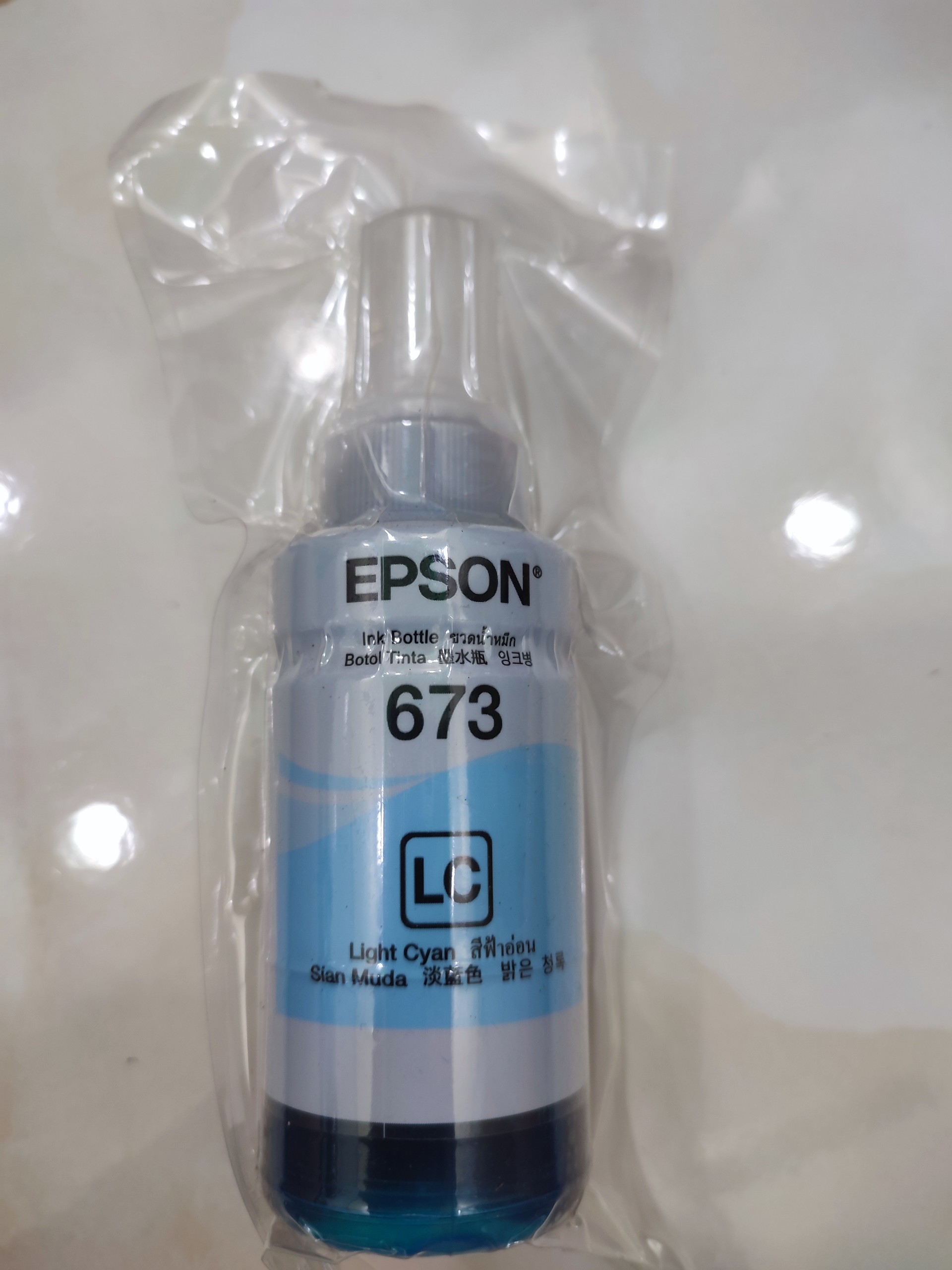 Mực Epson 673 màu xanh nhạt dành cho máy Epson L805 / L850 / L1800 / L810 / L800