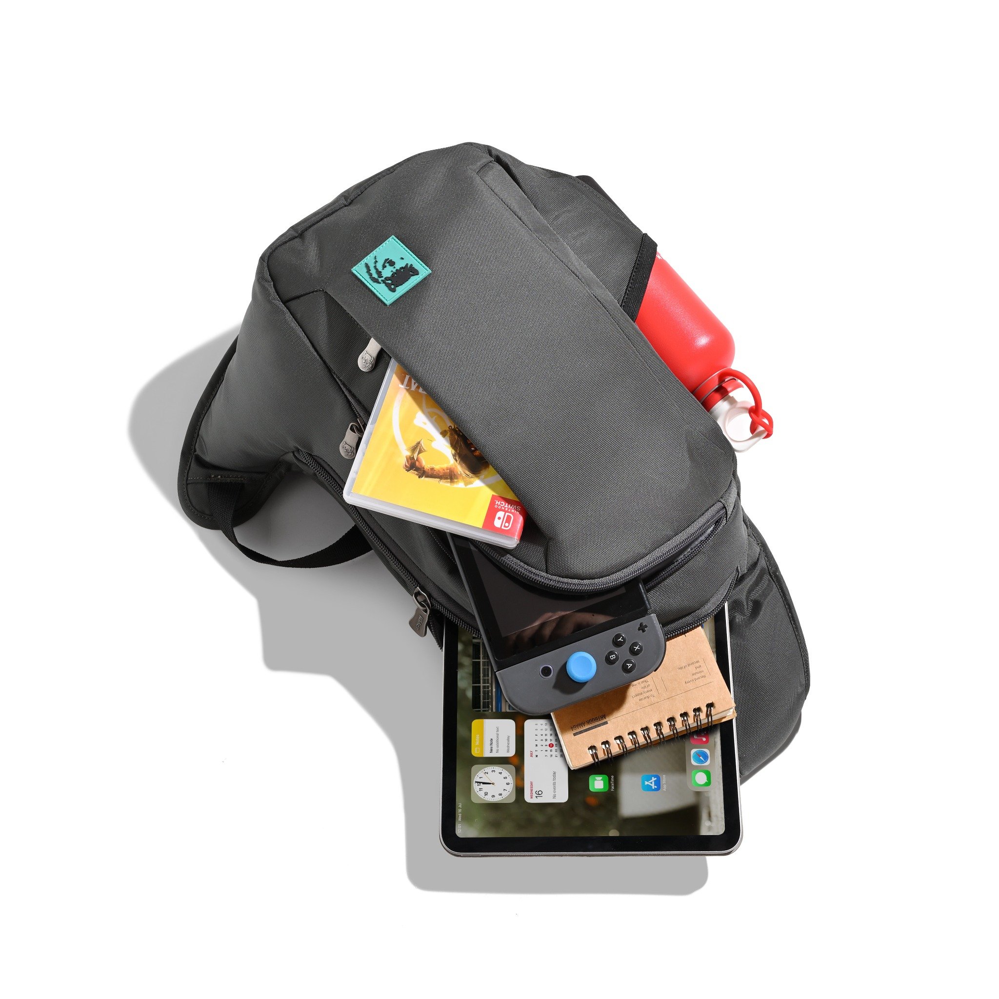 Ba lô một quai Mikkor The Levi Sling màu Tan, thời trang bảo hành 5 năm.