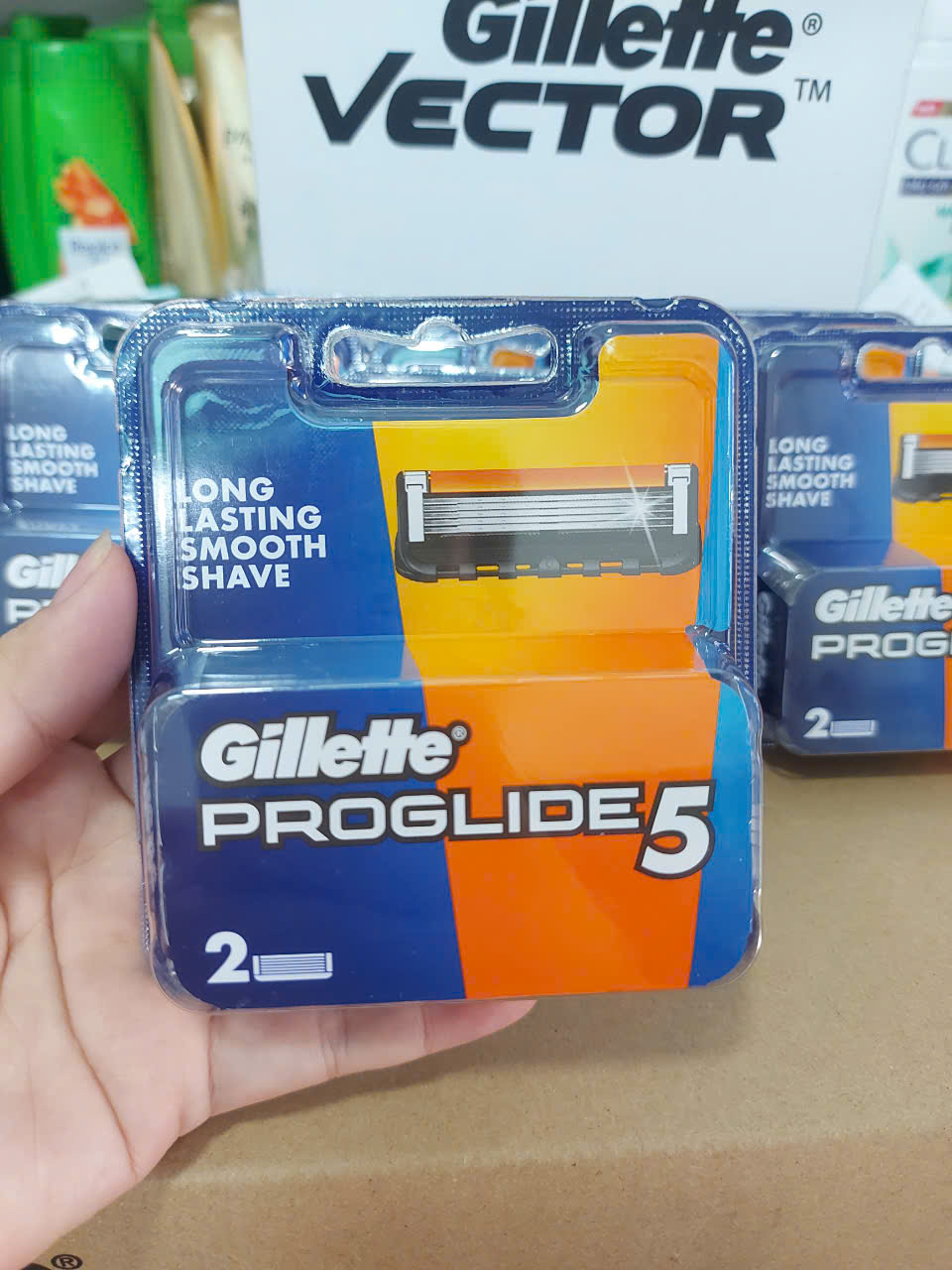 Hình ảnh Hộp lưỡi dao cạo râu Gillette Fusion Proglide 2S