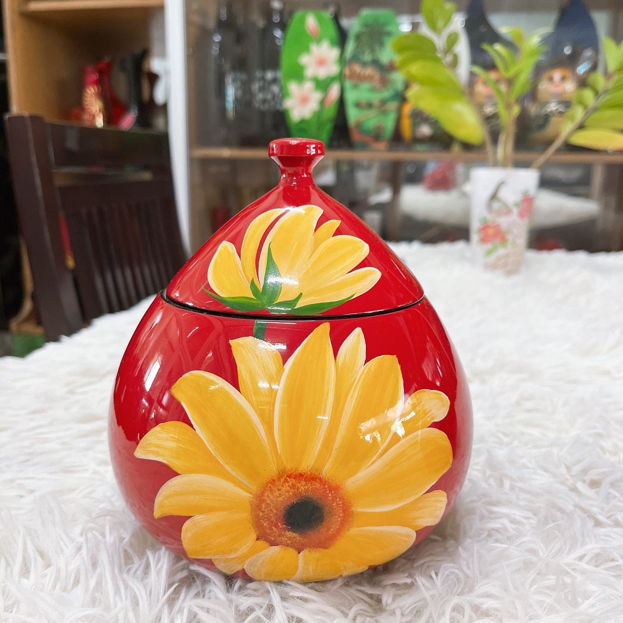 Hủ mận sơn mài Thanh Bình Lê họa tiết phong phú đựng kẹo mứt, trang trí văn phòng, nhà cửa, làm quà tặng ý nghĩa