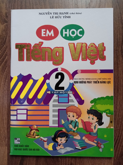 Sách - Em học Tiếng Việt 2 Tập 1 - Định hướng phát triển năng lực