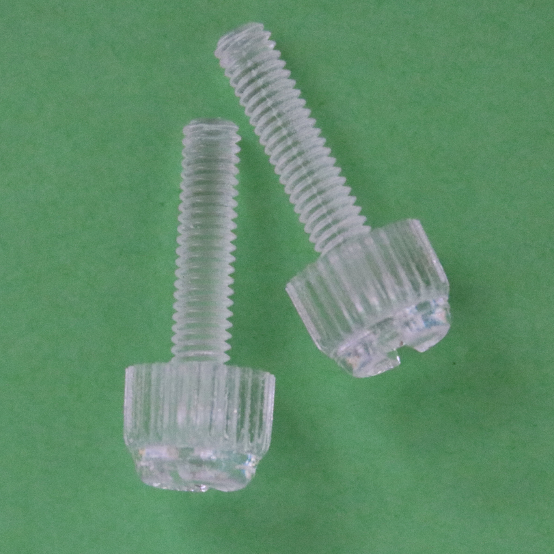 Combo 20 con ốc vít nhựa trong suốt ,chịu nhiết cao, rãnh dày, kich thước M6 X 20