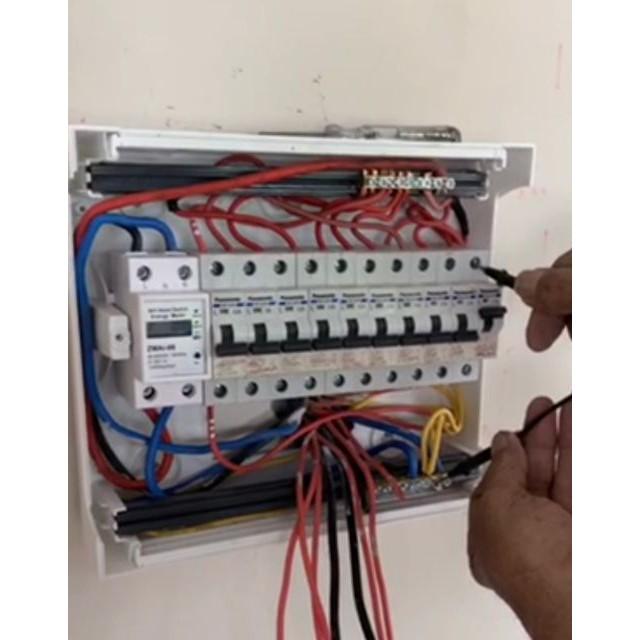 Công tơ điện tử WiFi bật tắt điện từ xa 60A TUYA