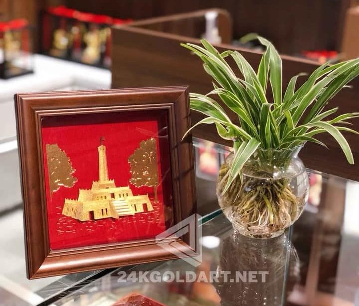 Hình ảnh Tranh cột cờ Hà Nội ( 20 x 20cm)  dát vàng MT Gold Art- Hàng chính hãng, trang trí nhà cửa, quà tặng sếp, đối tác, khách hàng.