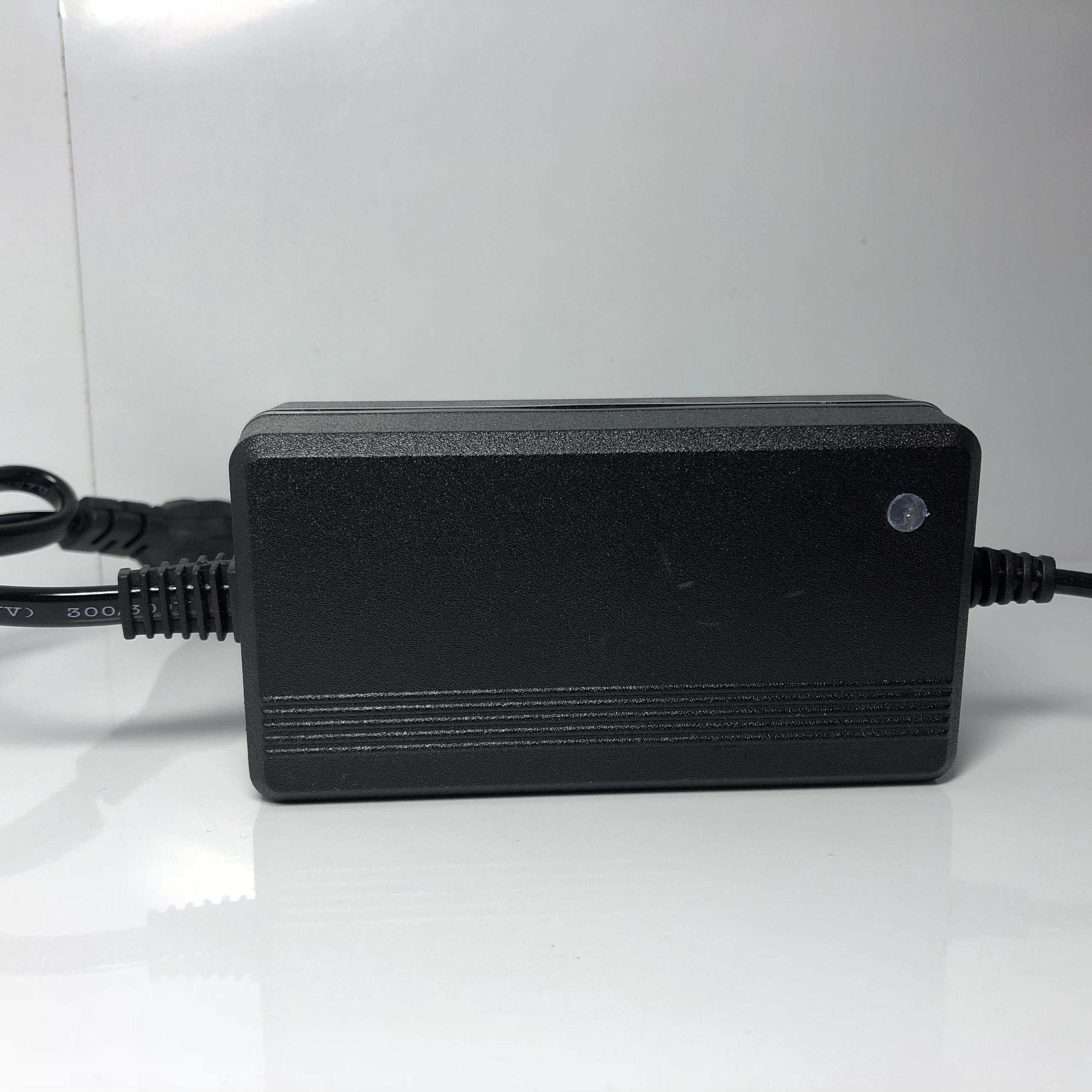 Nguồn Adapter 15V 2A Sạc loa kéo sử dụng cho các dòng loa Beatbox, Acnos...(Hàng Nhập Khẩu)