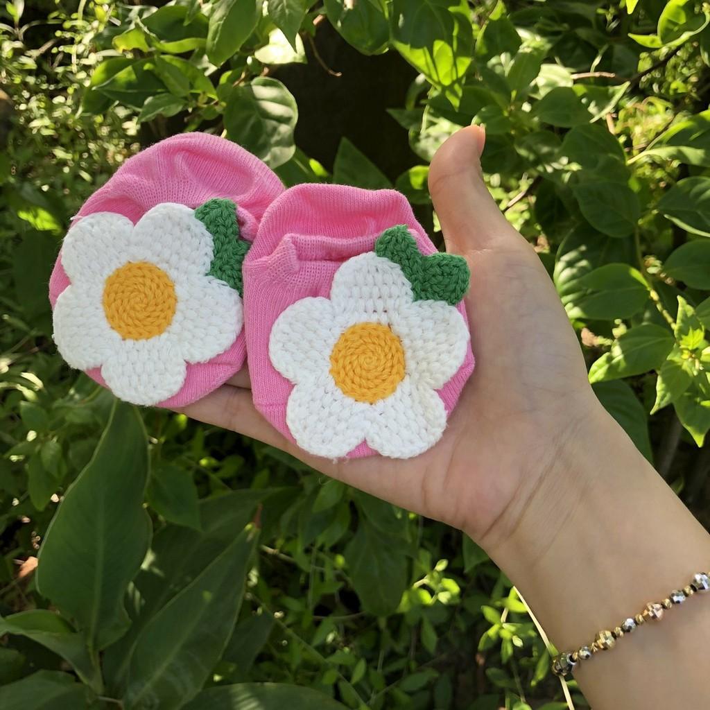 Tất hình bông hoa siêu kute cho bé gái từ 3 tháng đến 2 tuổi