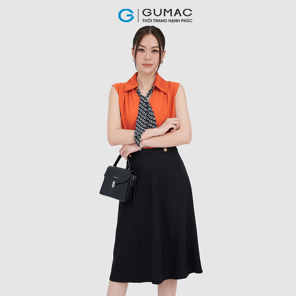 Chân váy nữ GUMAC, dáng xòe phối nút LV0904