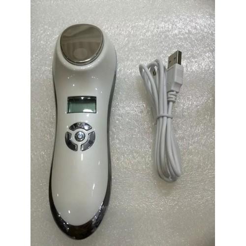 Búa nóng lạnh mini giúp se khít lỗ chân lông, nâng cơ trẻ hóa , xóa mờ nếp nhăn .