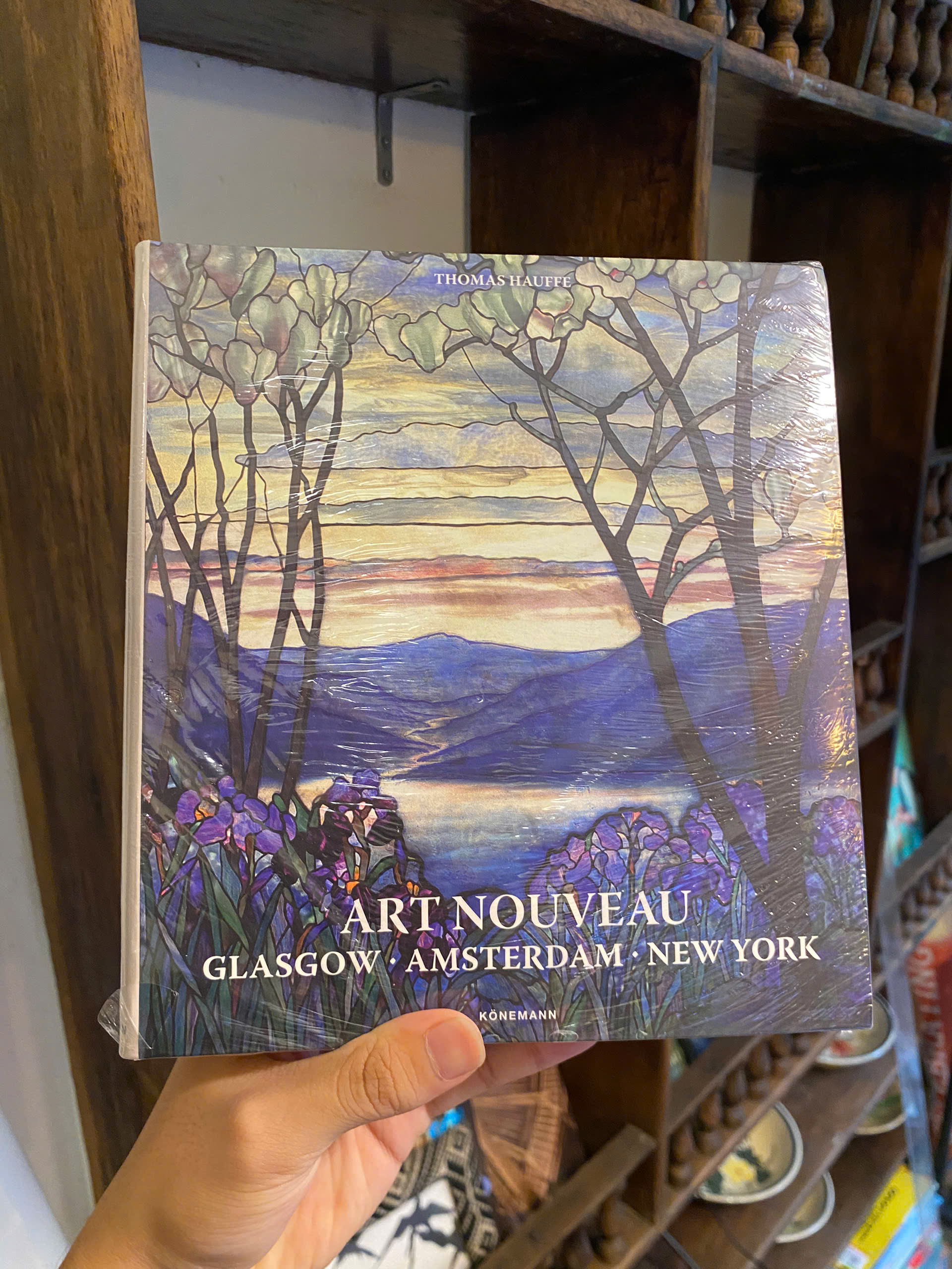 Sách - Art Nouveau: Glasgow, Amsterdam, New York by Thomas Hauffe / Art Book in English / Ngoại văn
