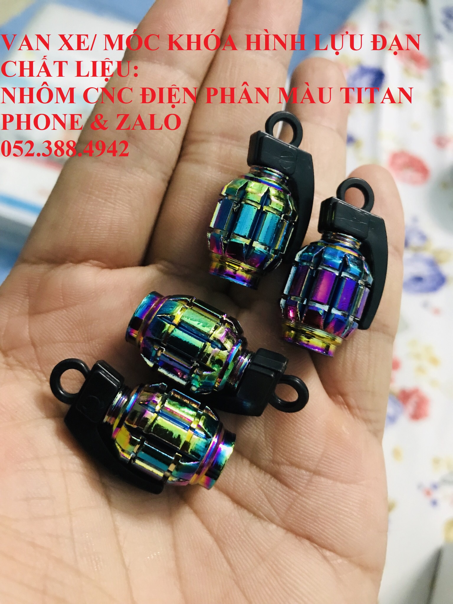 Van xe nhôm CNC nguyên khối, điện phân lên màu titan.