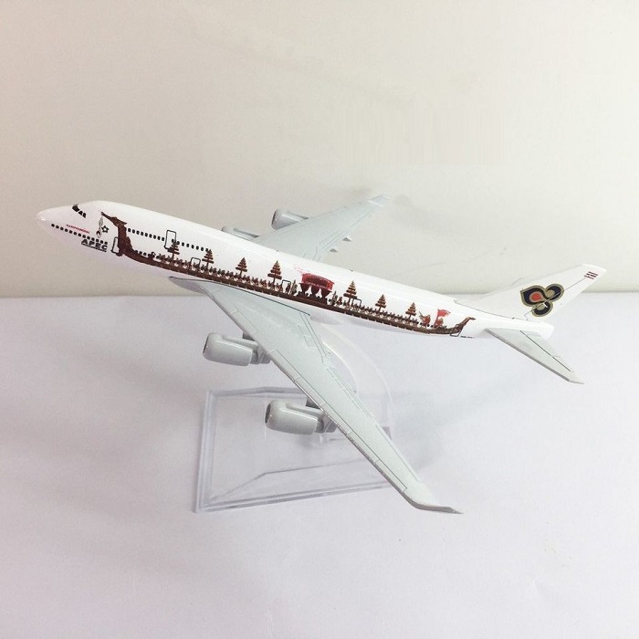 Mô hình máy bay tĩnh B747 APEC 16cm