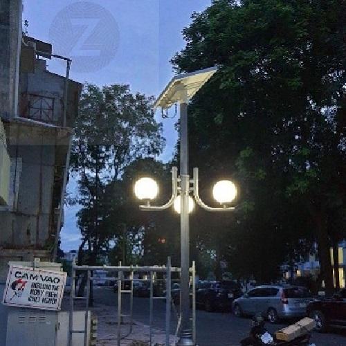 Bộ đèn công viên sử dụng điện năng lượng mặt trời 3-4 bóng LED 10-20w mã ZCV-20S-3