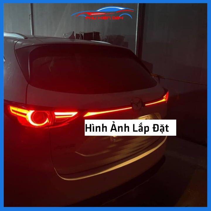 Ốp tay cốp sau có đèn led cho CX5, CX-5 2018-2019-2020-2021 ánh sáng đỏ trang trí xe