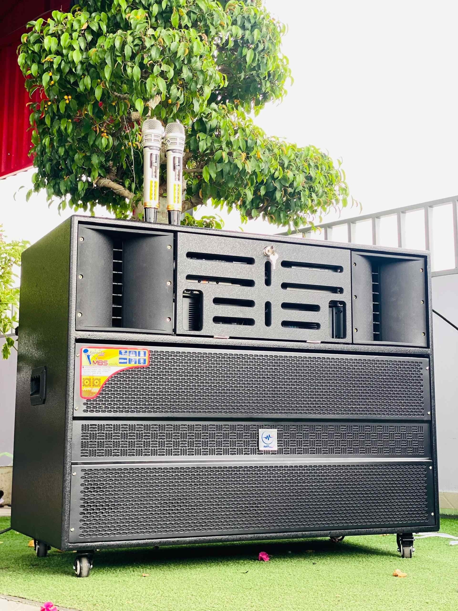 Loa Kéo Điện MTMAX BK14 Cao Cấp 5 Trong 1 – Tích Hợp Micro, Vang Cơ, Nâng Tiếng, Cục Đẩy Công Suất 1500W - Âm Thanh Mạnh Mẽ, Âm Bass Siêu Trầm, Bảo Hành 12 Tháng, Hàng Chính Hãng