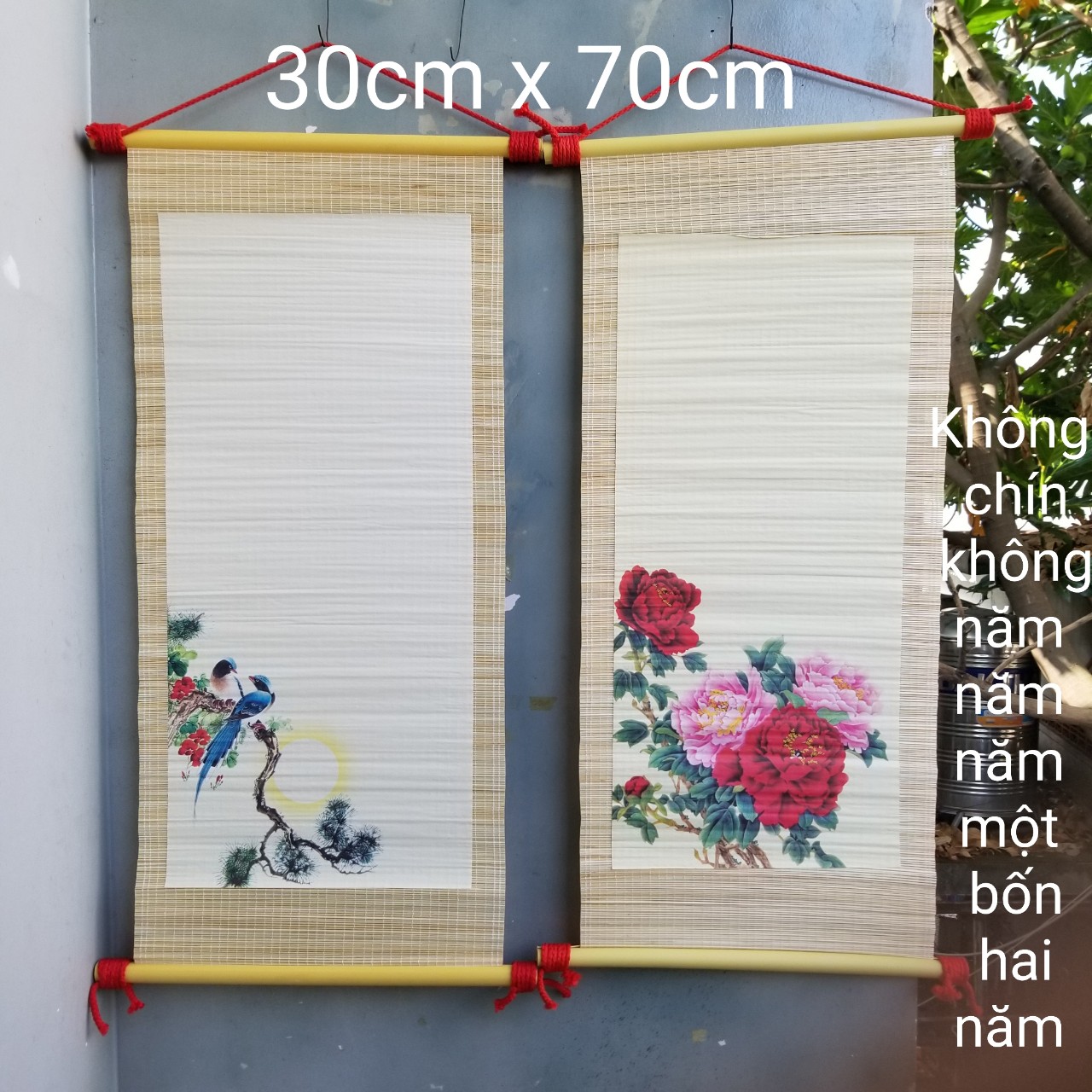 Bộ 4 mành tre viết thư pháp kích thước 30cm x 70cm. Nghiêng giấy bút mực viết thư pháp