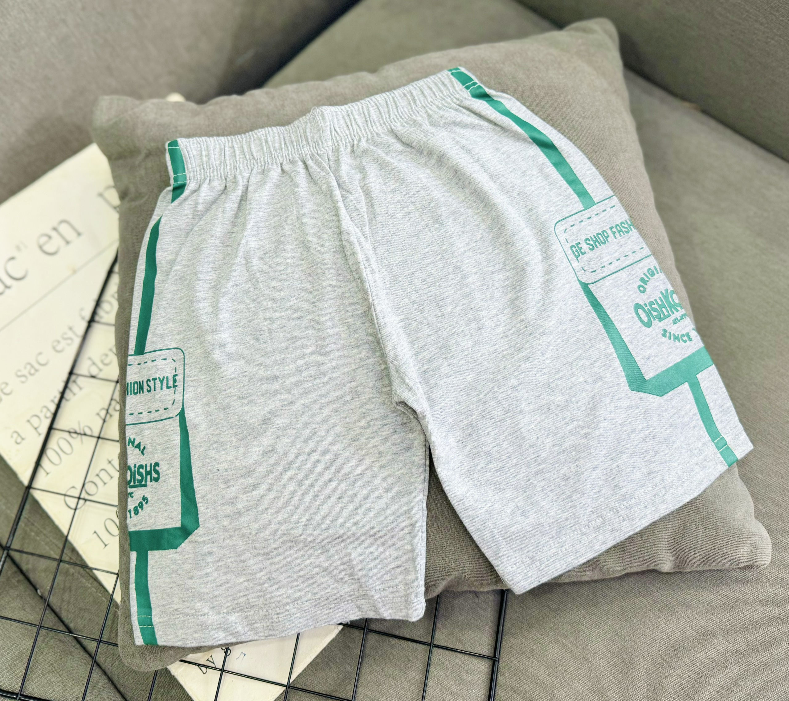 Đồ bộ bé trai, bộ cộc tay cho bé trai hình Siêu nhân Khủng long từ 12-35kg hàng xuất khẩu mềm mịn mát