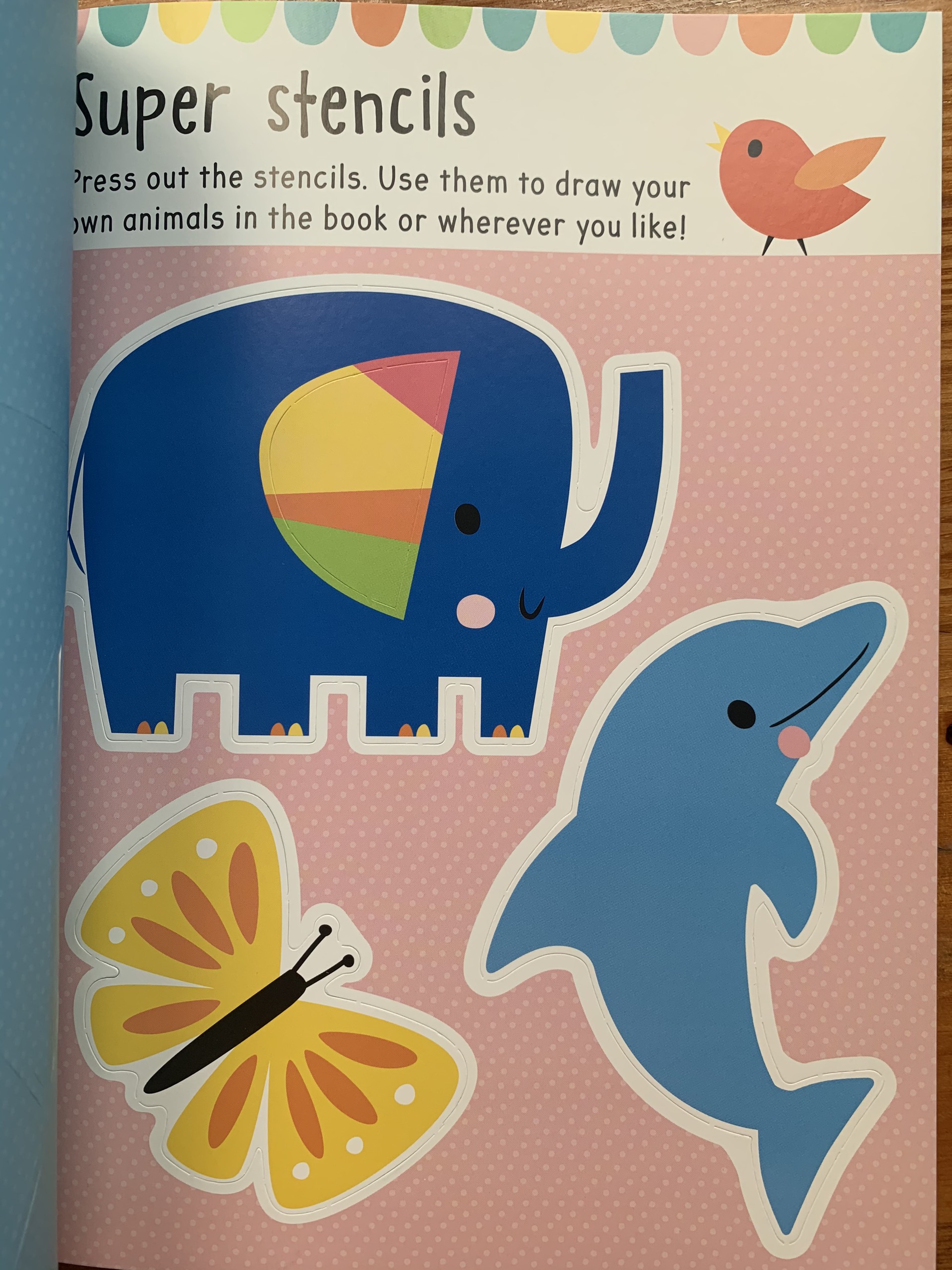 Sách tương tác sticker – Các bạn động vật - Animals (Sticker activity book)