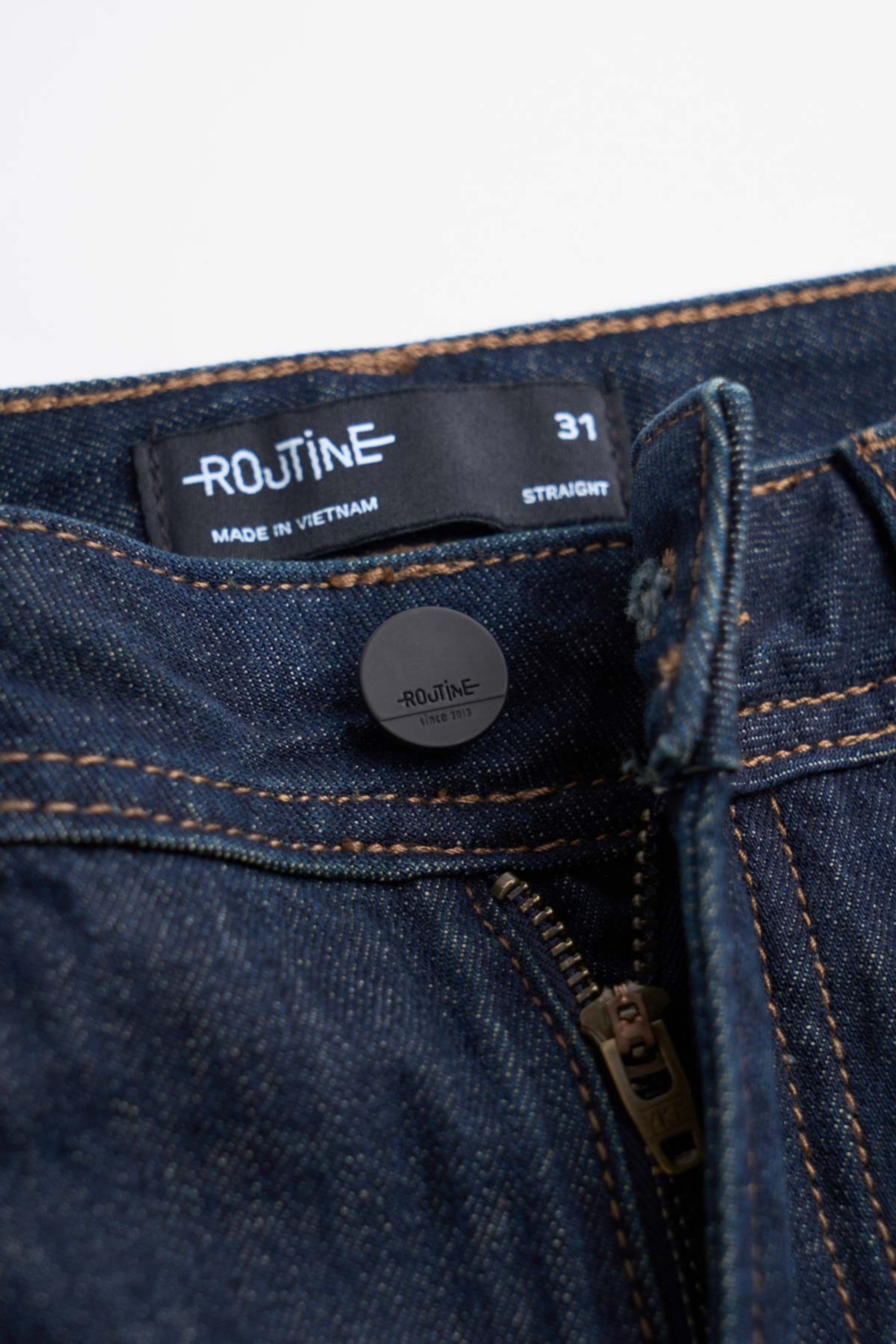 Quần Jean ROUTINE Nam Ống Đứng Diễu Thân Trơn Form Straight - 10F23DPA010R1 | LASTORE MENSWEAR