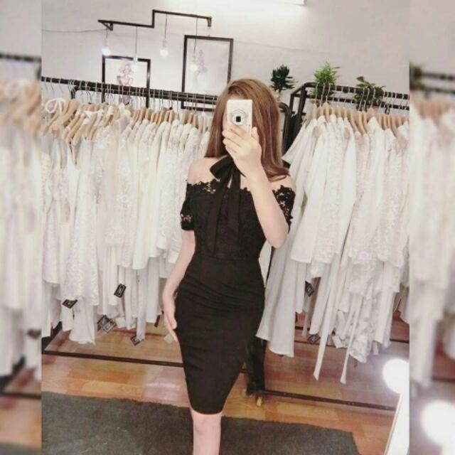 Đầm body bẹt vai thắt nơ