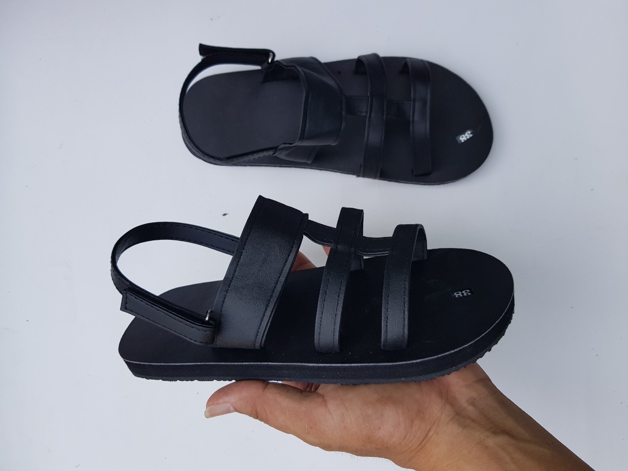 sandal nữ đế đen quai đen size từ 35 nữ đến 42 nữ