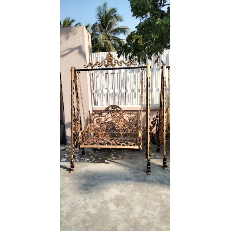 Xích đu nghệ thuật sân vườn nhôm đúc siêu sang trọng