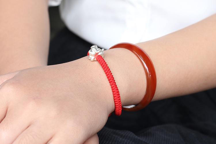 Vòng Tay Kết Dây Tuổi Mùi Ngọc Quý Gemstones