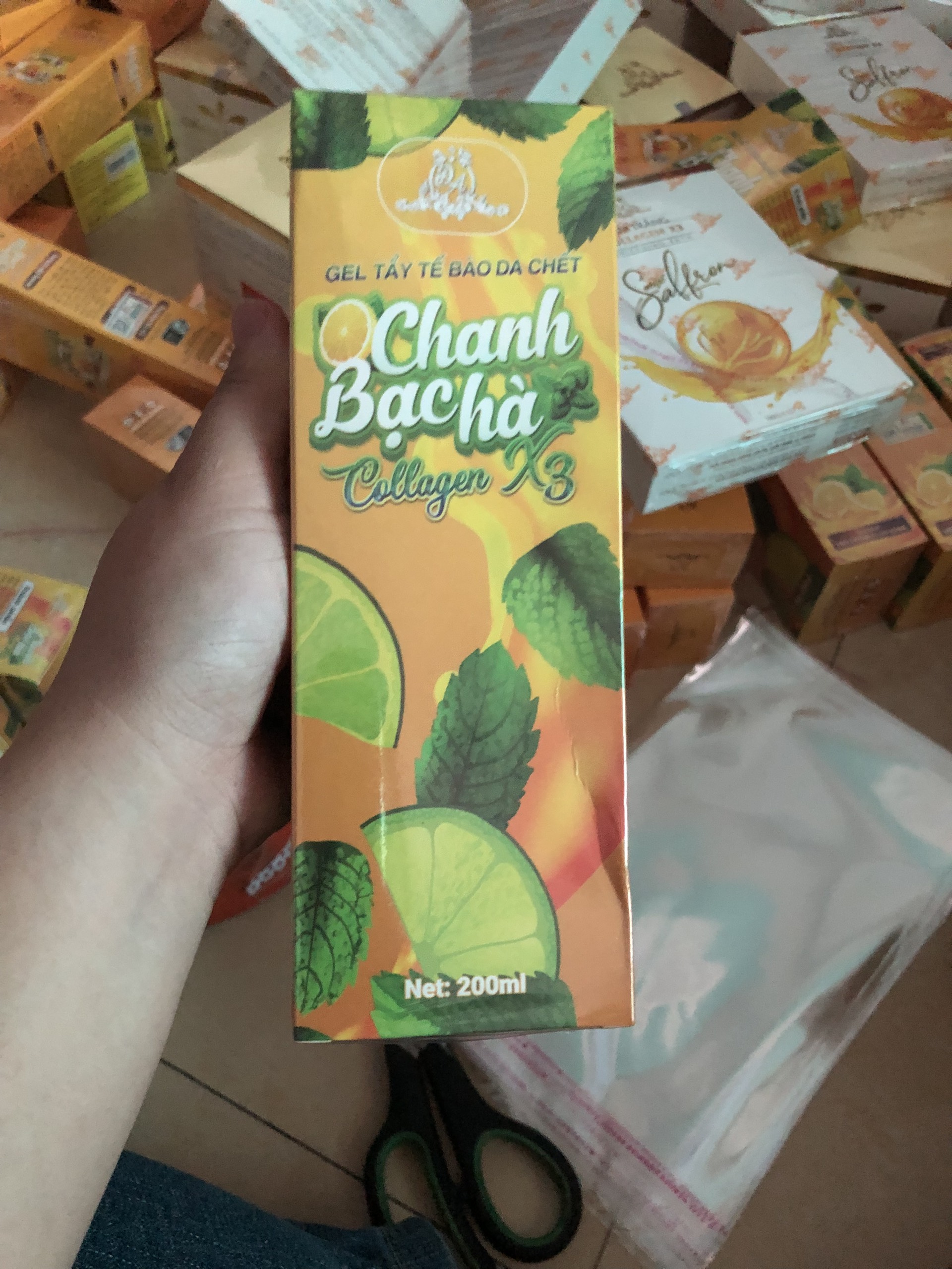 Gel Tẩy Tế Bào Chết Chanh Bạc Hà Collagen X3