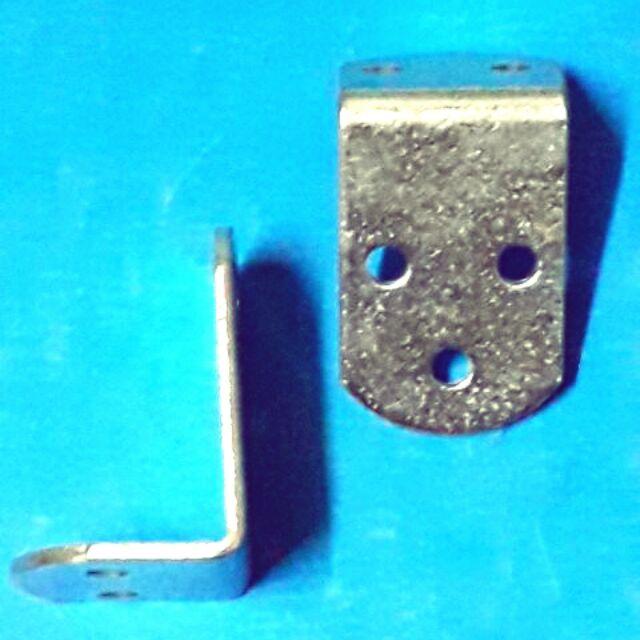 Pát đỡ góc 3cmx1ly x10 cái