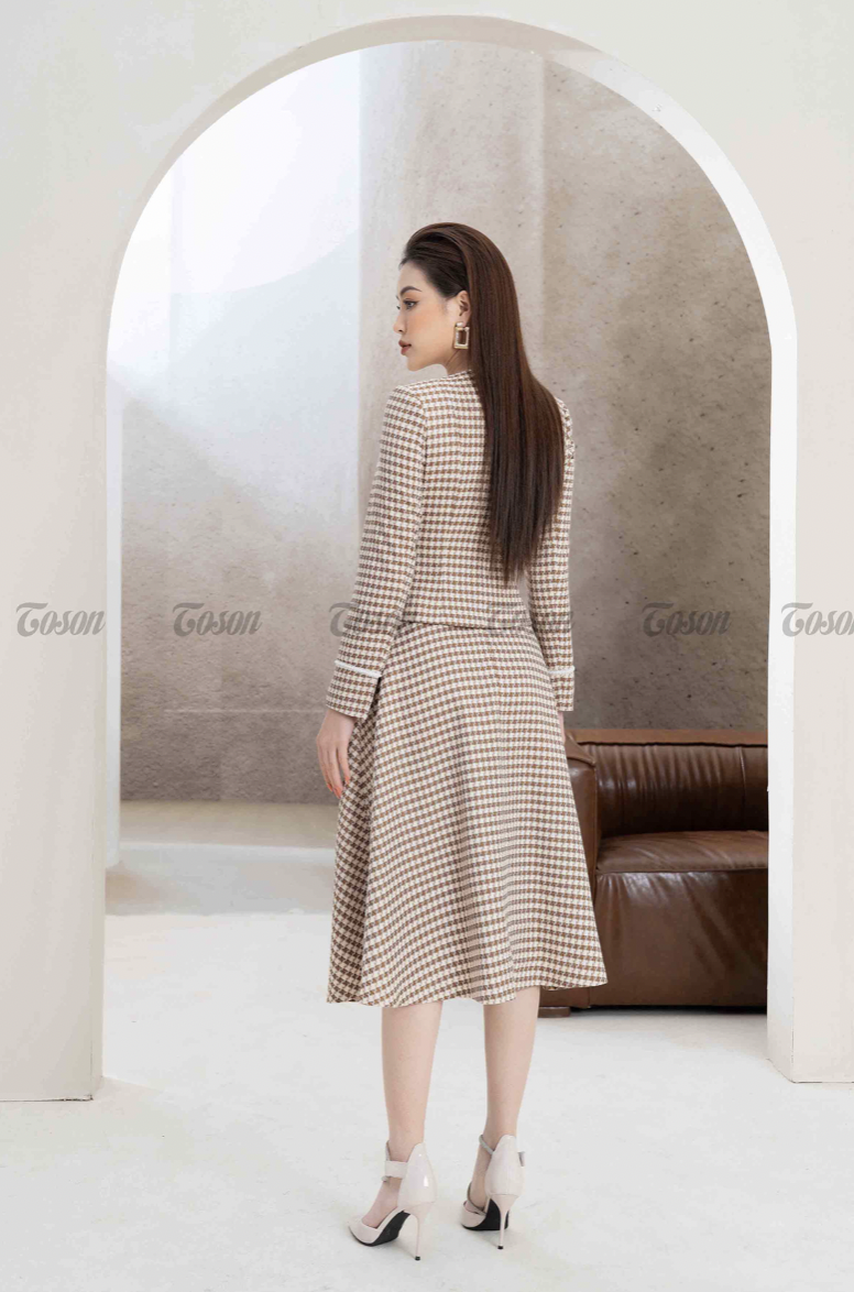 Bộ đồ Text be kẻ : Áo vest phối lắp túi + chân váy xòe Toson B8362E51