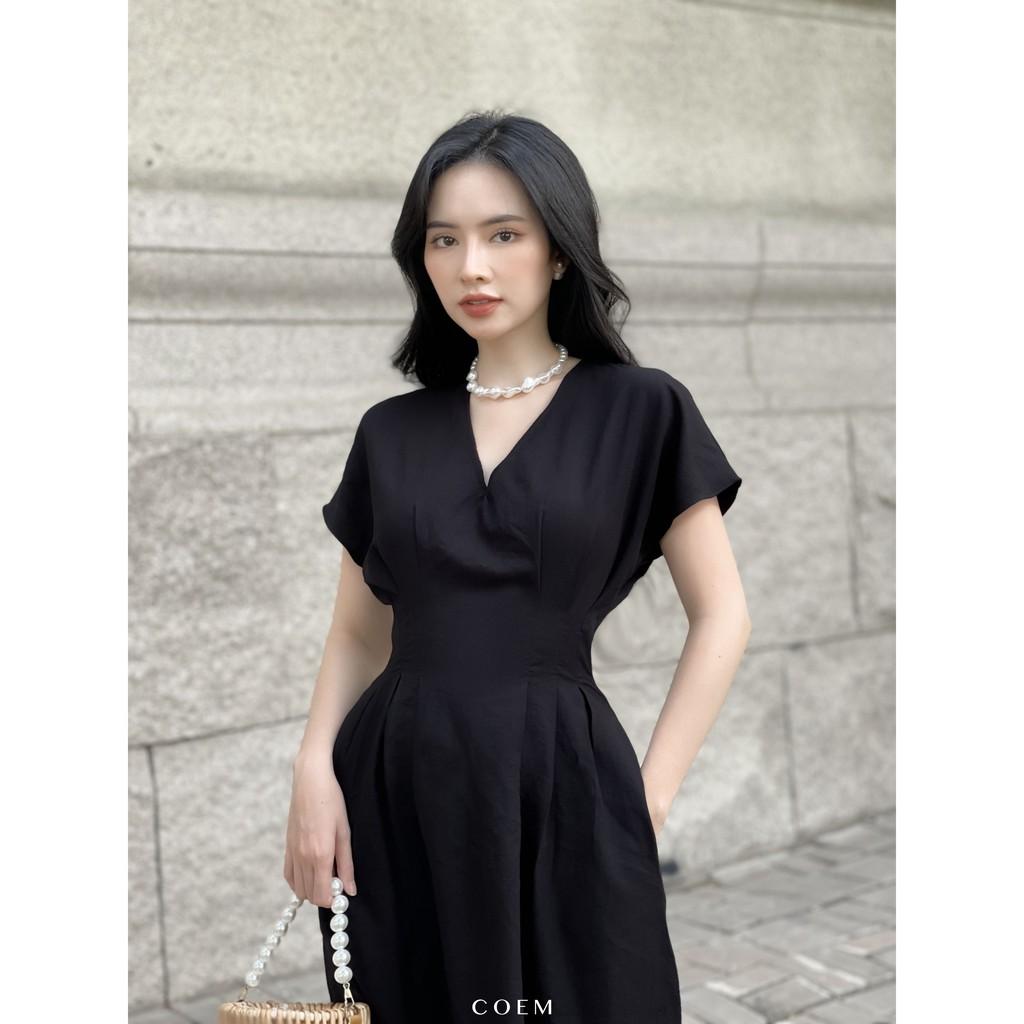 Đầm Midi Cổ Xẻ Chiết Eo Chất Liệu Linen Premium Màu Đen CO EM Thiết Kế Thanh Lịch Nữ Tính