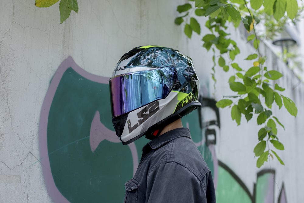 MŨ BẢO HIỂM FULLFACE HAI KÍNH LS2 FF800 STORM - GARA20