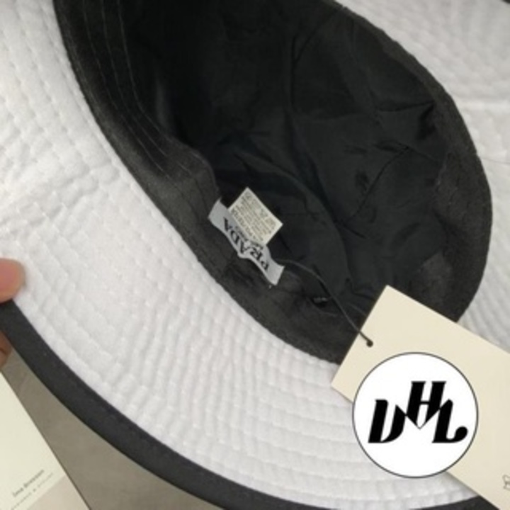 Mũ Bucket Phối Đen Trắng Unisex Mạc Pra.da Tam Giác Form Cụp Thời Trang Nam Nữ