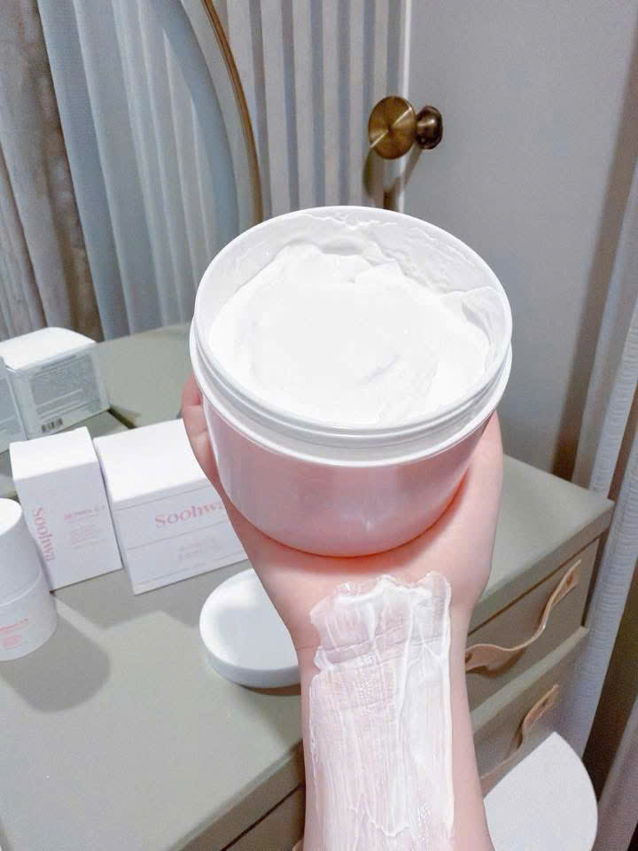 Kem body SOOHWA B5 Hydra Tone Up Body Cream, 250ml Hàn Quốc hạn 2029