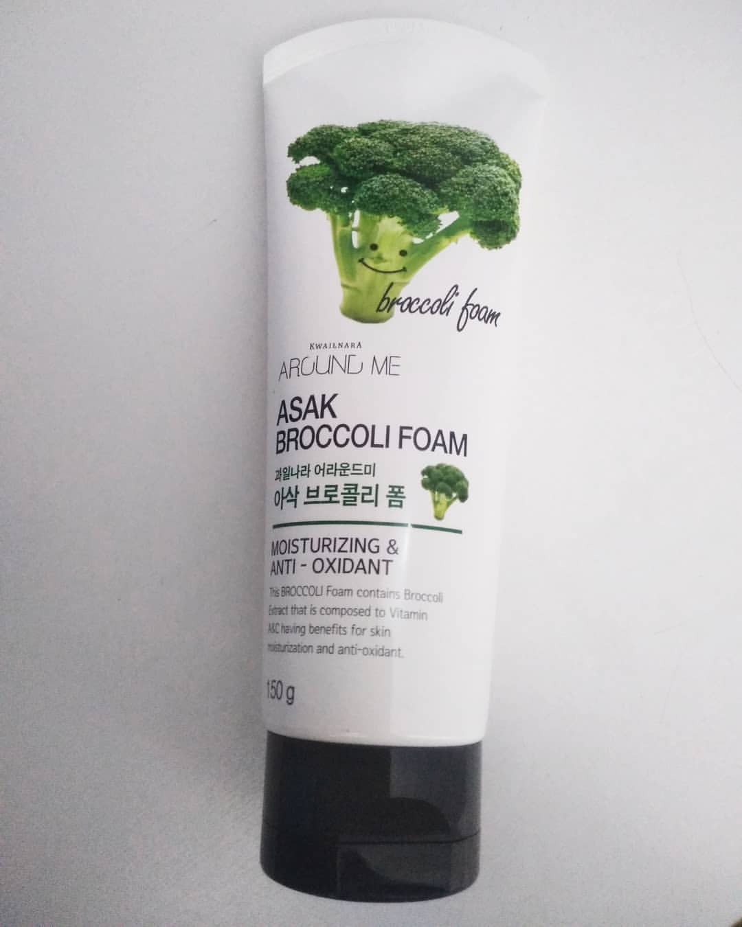Sữa rửa mặt bông cải xanh Around Me Broccoli Foam Hàn Quốc 150g