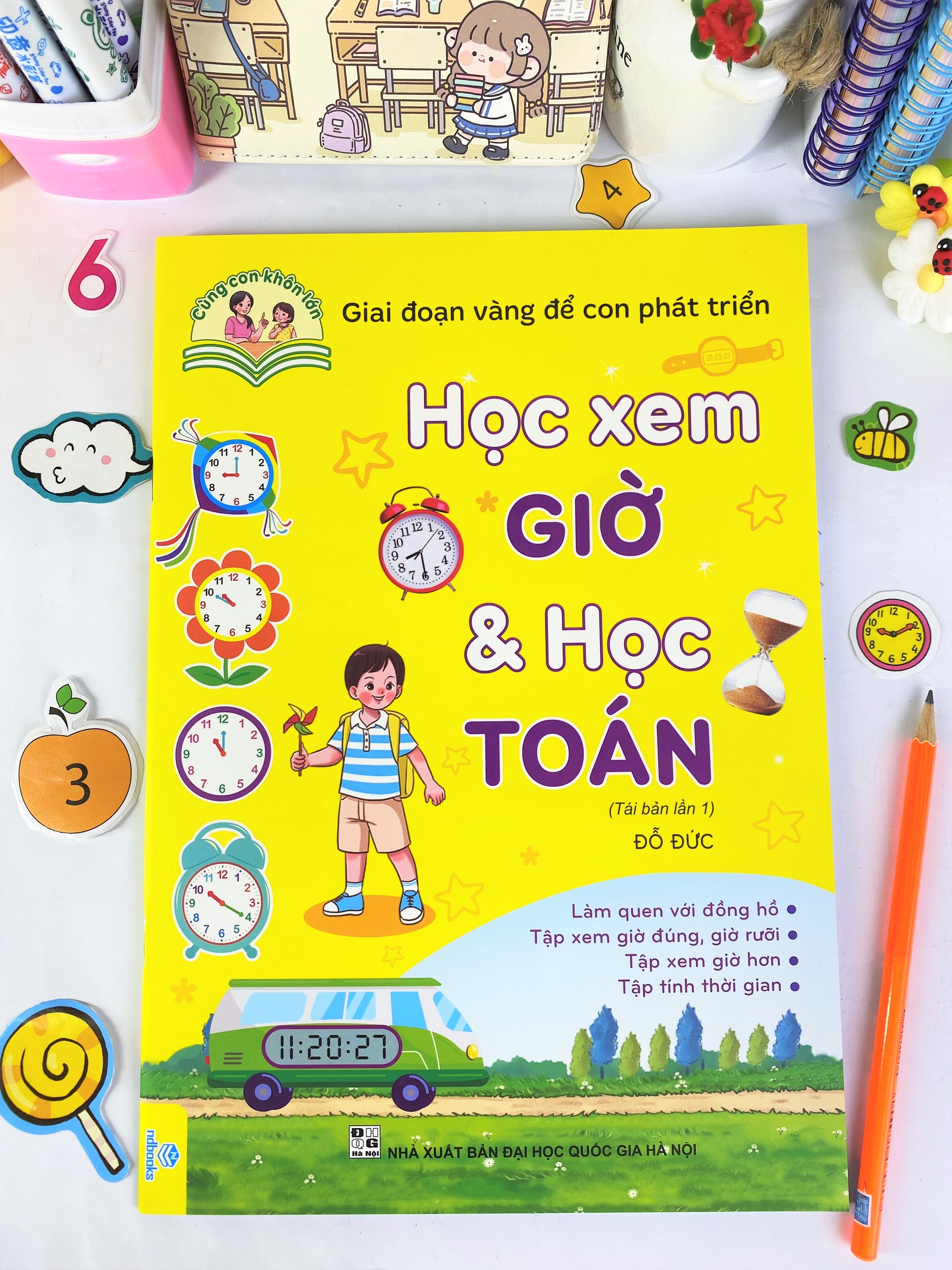 Sách - Cùng con khôn lớn: Học Xem Giờ & Học Toán - ndbooks